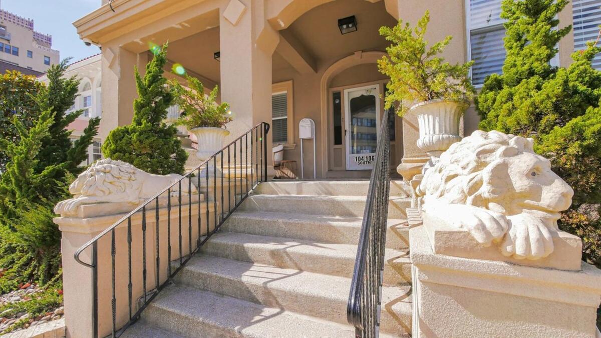 Luxe Beach Estate - 4 Bedrooms And 3 Bathrooms Atlantic City Eksteriør bilde
